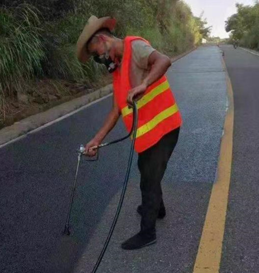 揭阳路面喷涂翻新彩色步道施工方案